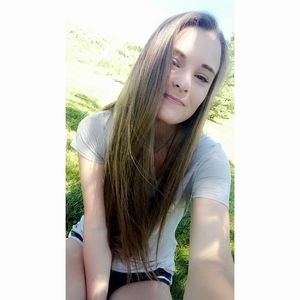 Meet your Posher, Nikole